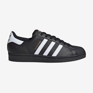 NIB Men’s Adidas Superstar Casual Sneaker in black / size 11